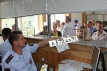 У Криму почалося «полювання» на авто з українськими номерами