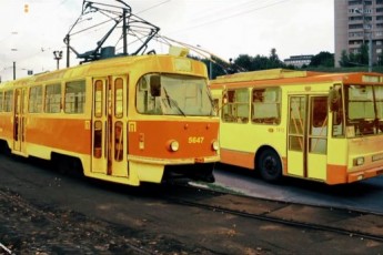 Наскільки дорожчим стає старий електотранспорт з Європи, прибуваючи до України