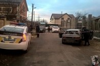 У Києві поліція відкрила вогонь по машині порушника, є поранені