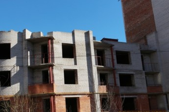 Майже півсотні родин волинських військових лишились без житла. ВІДЕО