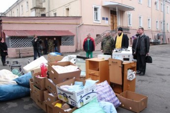 Волинським військовим медикам подарували обладнання на 200 тисяч. ВІДЕО