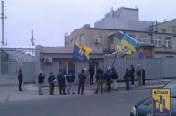 «Ті, що кричали зі сцени Майдану про демократію, зараз грабують країну» - боєць з Волині
