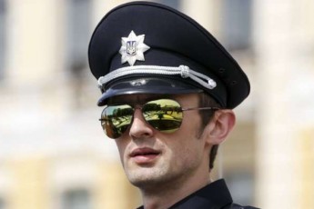 За сепаратистські пости в соцмережах звільнили чотирьох патрульних
