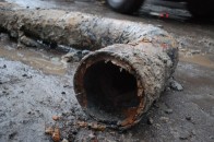 Як у Луцьку відремонтували аварійний водопровід.ФОТО