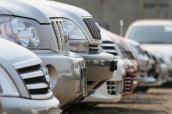 Українці перестали купувати нові автомобілі