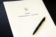 Порошенко відзначив нагородами 117 бійців АТО