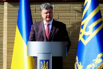 Порошенко вважає, що Україна виграла б війну без волонтерів. ВІДЕО
