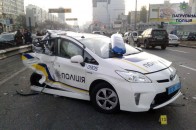 Поліцейським «Toyota Prius» замовили техобслуговування за 7 мільйонів