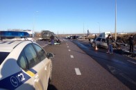 Під Харковом у масштабній ДТП загинув поліцейський. ФОТО
