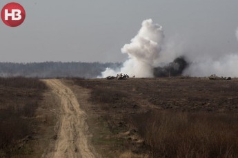 Війна триває: на Донеччині підірвалося авто з військовими