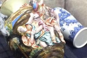 На Волинській митниці затримали культурні цінності