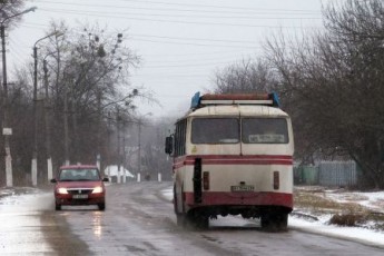 На Волині водій автобуса висадив 11-річну дитину посеред дороги