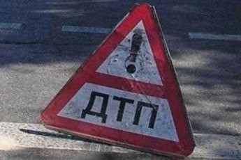 Аварія в Луцьку: на перехресті «BMW» влетів у мікроавтобус. ФОТО