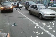 Під Радою пограбували авто – гроші збирала вся вулиця. ФОТО
