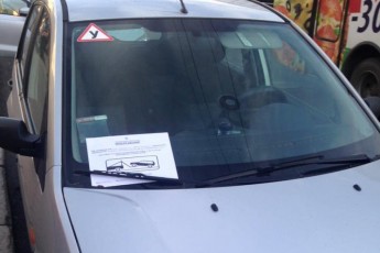 Водії в Луцьку вже отримують «листівки щастя». ФОТО