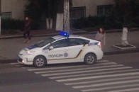 Луцькі поліцейські вже паркуються на «зебрах» - соцмережі