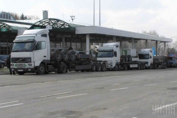 Пропускні пункти Волині та Львівщини тримають в «заручниках» понад 700 авто