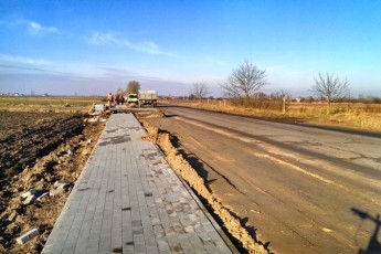 Як будується перша на Волині велодоріжка. ФОТО