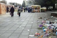 Окупанти привітали кримчан з Новим роком горами сміття. ФОТО