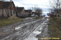 Жахи луцьких вулиць: болото по коліна, бездоріжжя та суцільна темрява. ФОТО