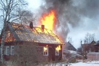 Житлові будинки на Волині спалахують, як сірники