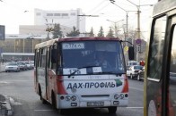 В Луцьку водій заблокував людей у маршрутці і покинув