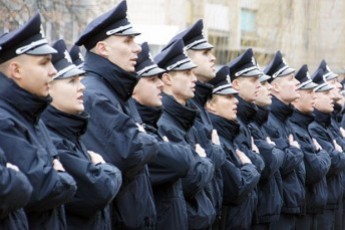 Коли патрульні Луцька можуть застосовувати зброю. ІНФОГРАФІКА