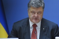 Порошенко прокоментував скандальну поправку, яка гальмує введення безвізового режиму