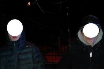 У Луцьку на АЗС затримали молодиків з наркотиками