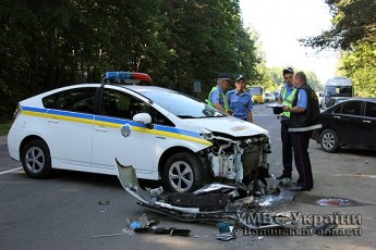 Валютні гастролери: подробиці серії розбійних нападів, які завершились стріляниною на Волині