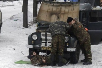 Волинян просять допомогти рембригаді, що лагодить техніку бійців на передовій