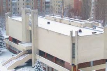 Луцький РАЦС хочуть розмалювати