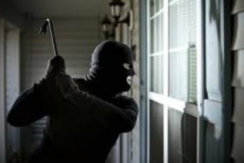 У волинянина поцупили 4 кілограми бурштину та рідкісні монети