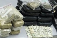 На столичному ринку у волинянина вилучили зброю і наркотики