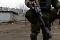 Найрезонансніші події дня на Донбасі: Захарченко знищив село, а бойовики крадуть у себе зброю