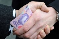 Податківці погоріли на хабарі у 3,5 мільйона