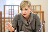 Гонтареву викликають в Раду через курс гривні