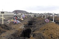 Журналісти показали величезне кладовище терористів «ДНР» у Донецьку. ФОТО
