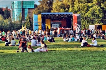 Лучани не хочуть, аби міськрада «викидала» гроші на «Бандерштат»