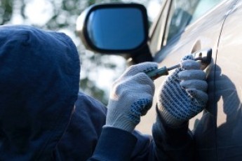 У Володимирі на очах у поліцейських викрали авто - ЗМІ
