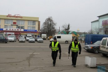 Луцькі поліцейські оштрафували двох депутатів. ВІДЕО