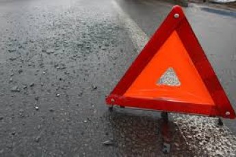 ДТП на Волині: під колеса авто втрапило двоє людей