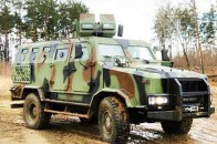 Українські прикордонники отримали в зоні АТО нову бронетехніку. ВІДЕО