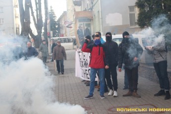 «Наша влада підтримує бізнес окупантів в Україні», - акція протесту в Луцьку. ВІДЕО