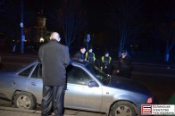 У Луцьку захмелілий викладач «підрізав» авто поліцейських. ФОТО