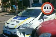 В Одесі патрульне авто втрапило у потрійну ДТП