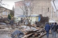 Лучани хочуть замість розвалюхи в центрі міста дитячий майданчик. ФОТО