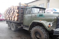 Правоохоронці затримали на Волині вантажівку з лісом