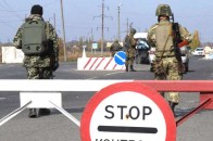Мар’їнку тримають під прицілом снайпери