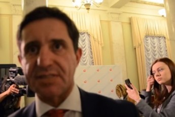Шкіряк обізвав журналіста «сепаром і тварюкою» за запитання про декларації. ВІДЕО